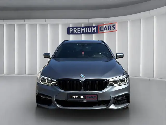 BMW 5 Series view 8