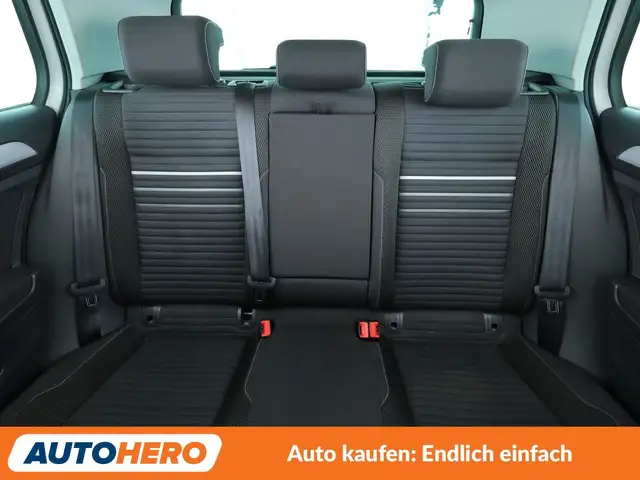 Volkswagen Golf view 15