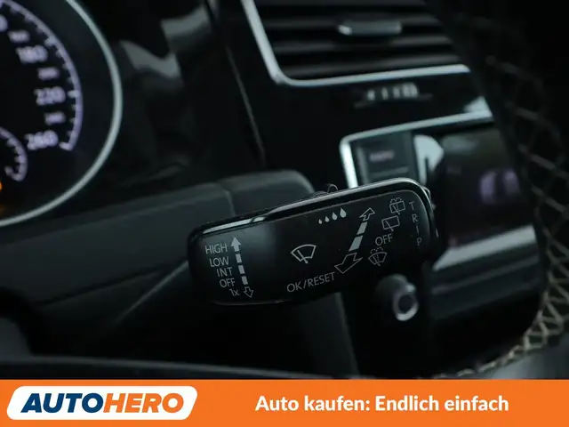 Volkswagen Golf view 29
