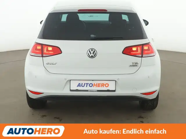 Volkswagen Golf view 5