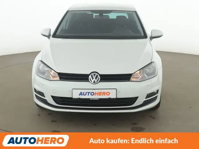 Volkswagen Golf view 9