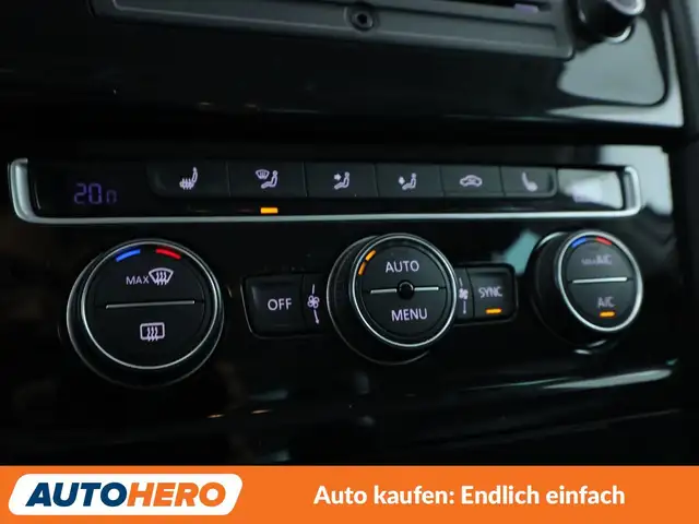 Volkswagen Golf view 24