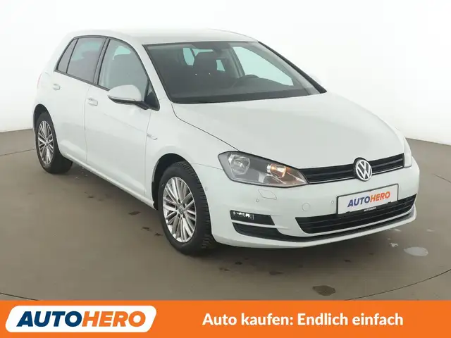 Volkswagen Golf view 8