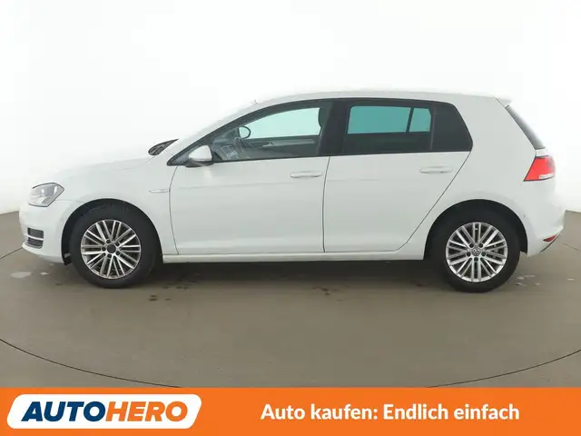 Volkswagen Golf view 3