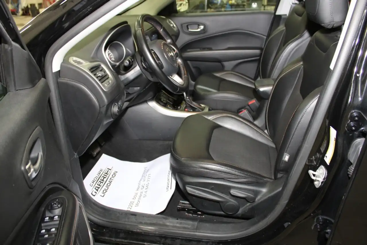 Jeep Compass снимка Jeep Compass