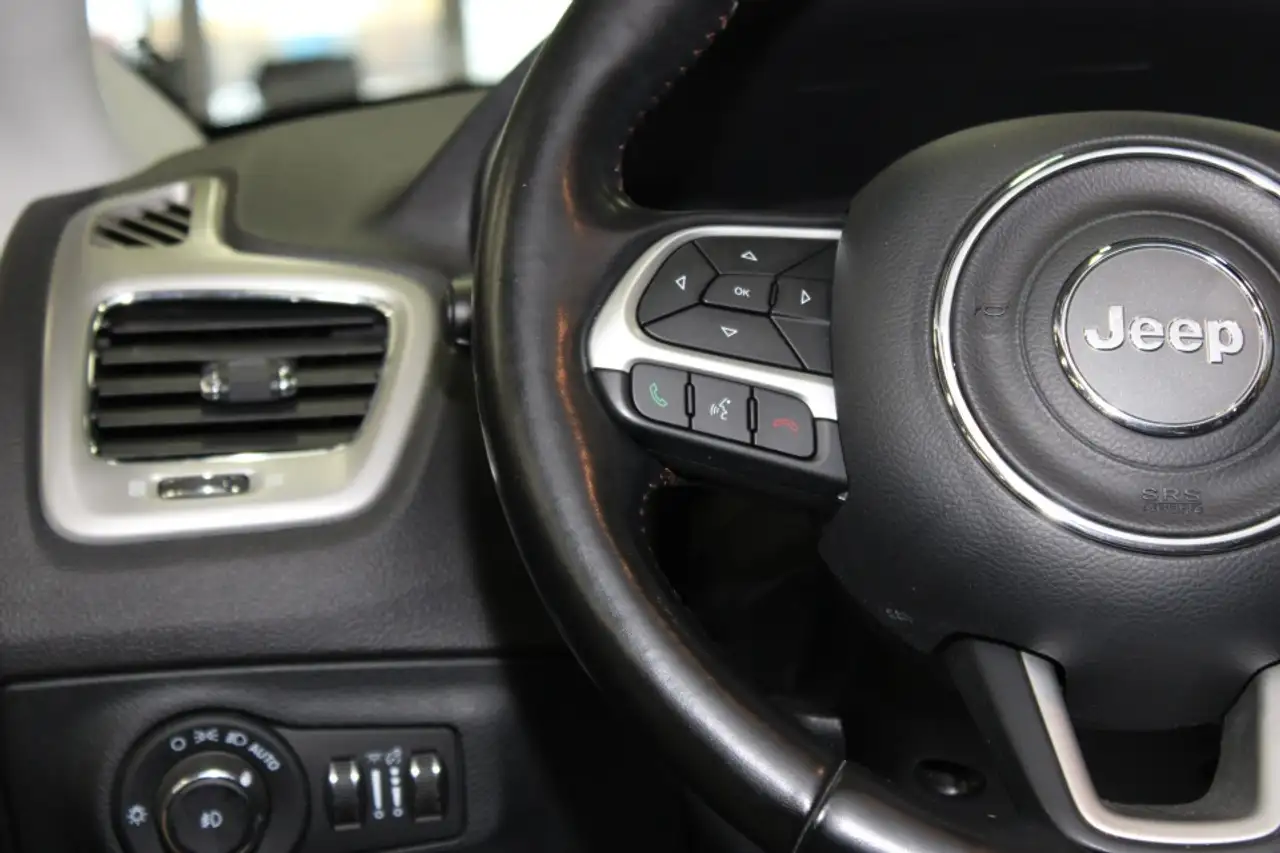 Jeep Compass снимка Jeep Compass