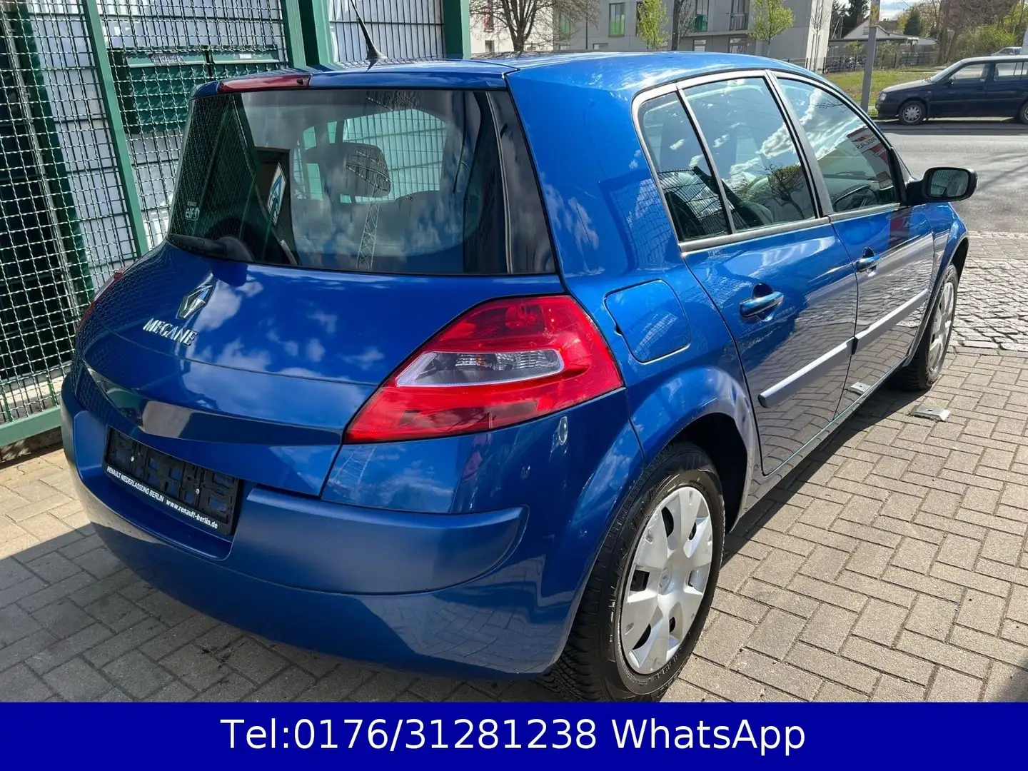 Renault Megane II 1. 6 Lim.Tüv-Service Neu !! 91TKM !! Blue - 2