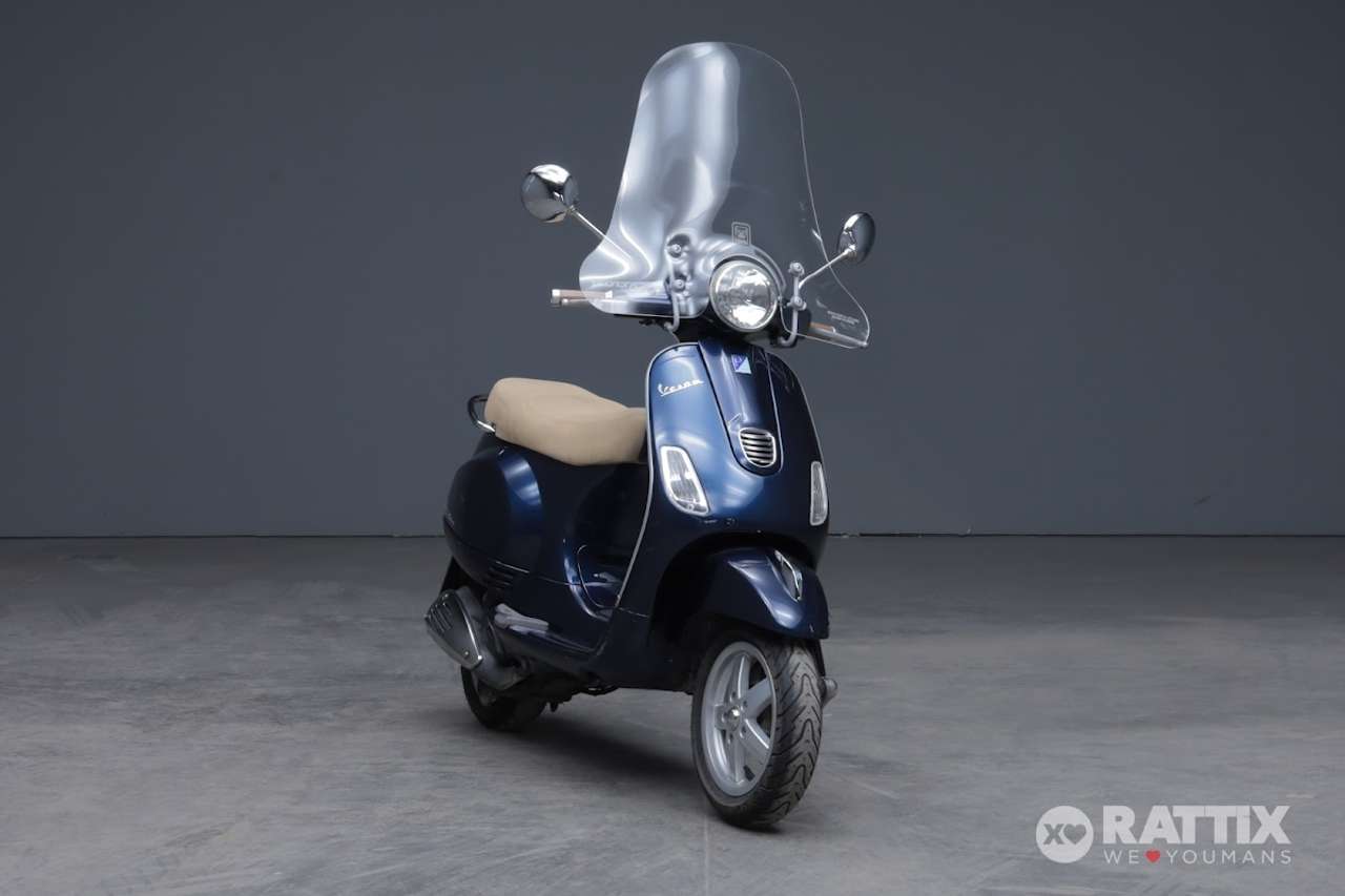 Vespa LX 150 ie