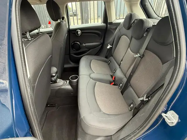 Mini Hatch view 12