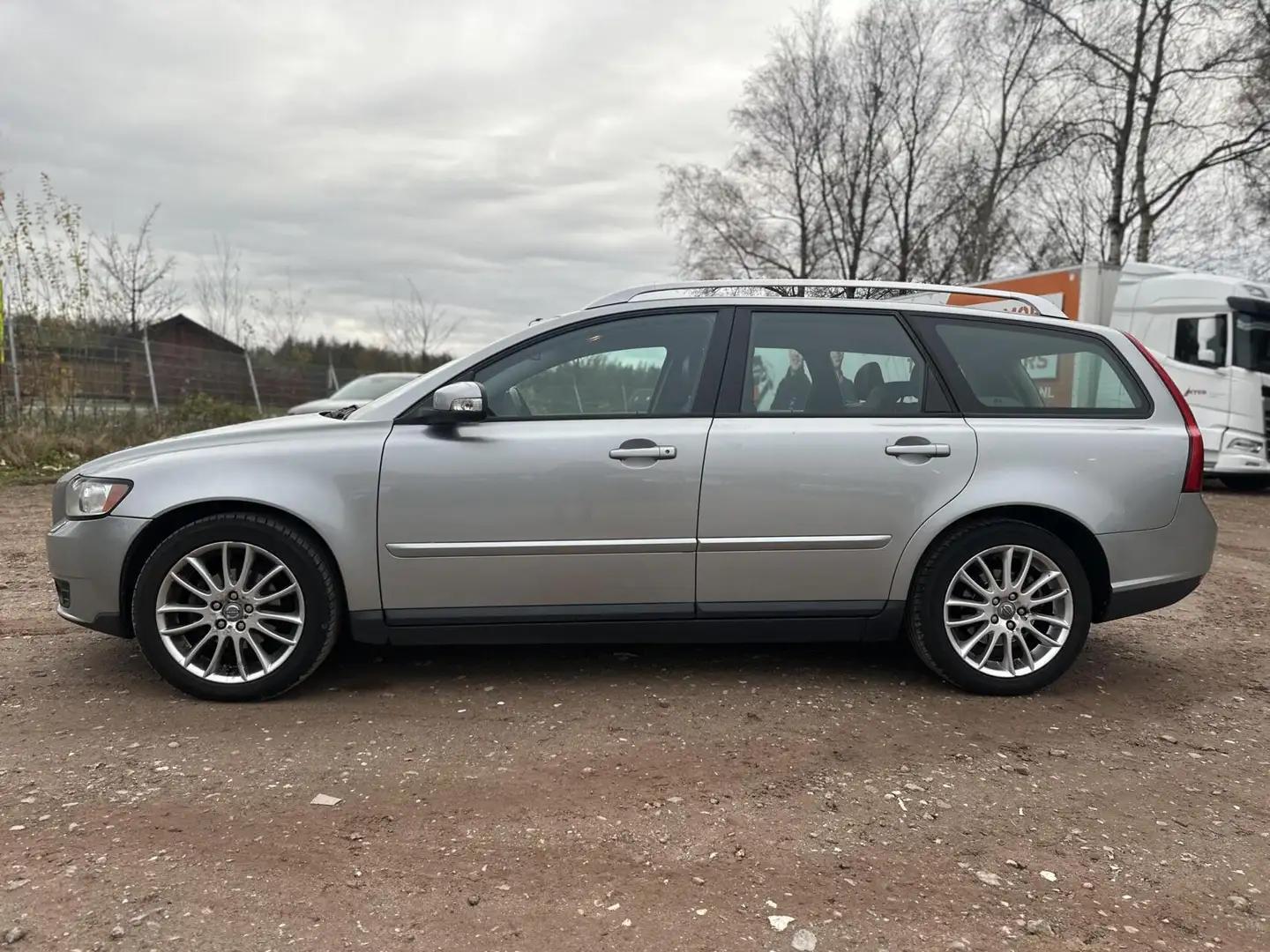 Volvo V50 2.0 Edition II CRUISE PSENSOR AIRCO 2X SLEU TREKHA Grijs - 2