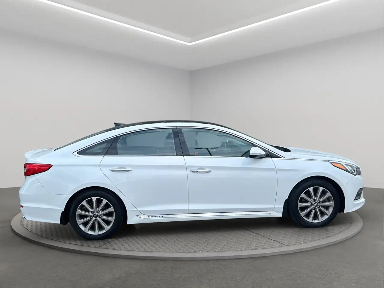 Hyundai SONATA снимка Hyundai SONATA