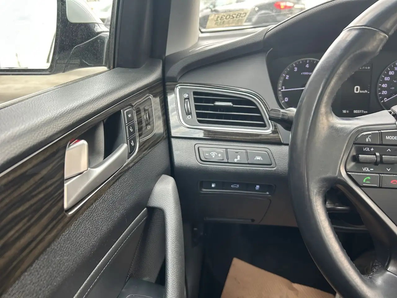 Hyundai SONATA снимка Hyundai SONATA