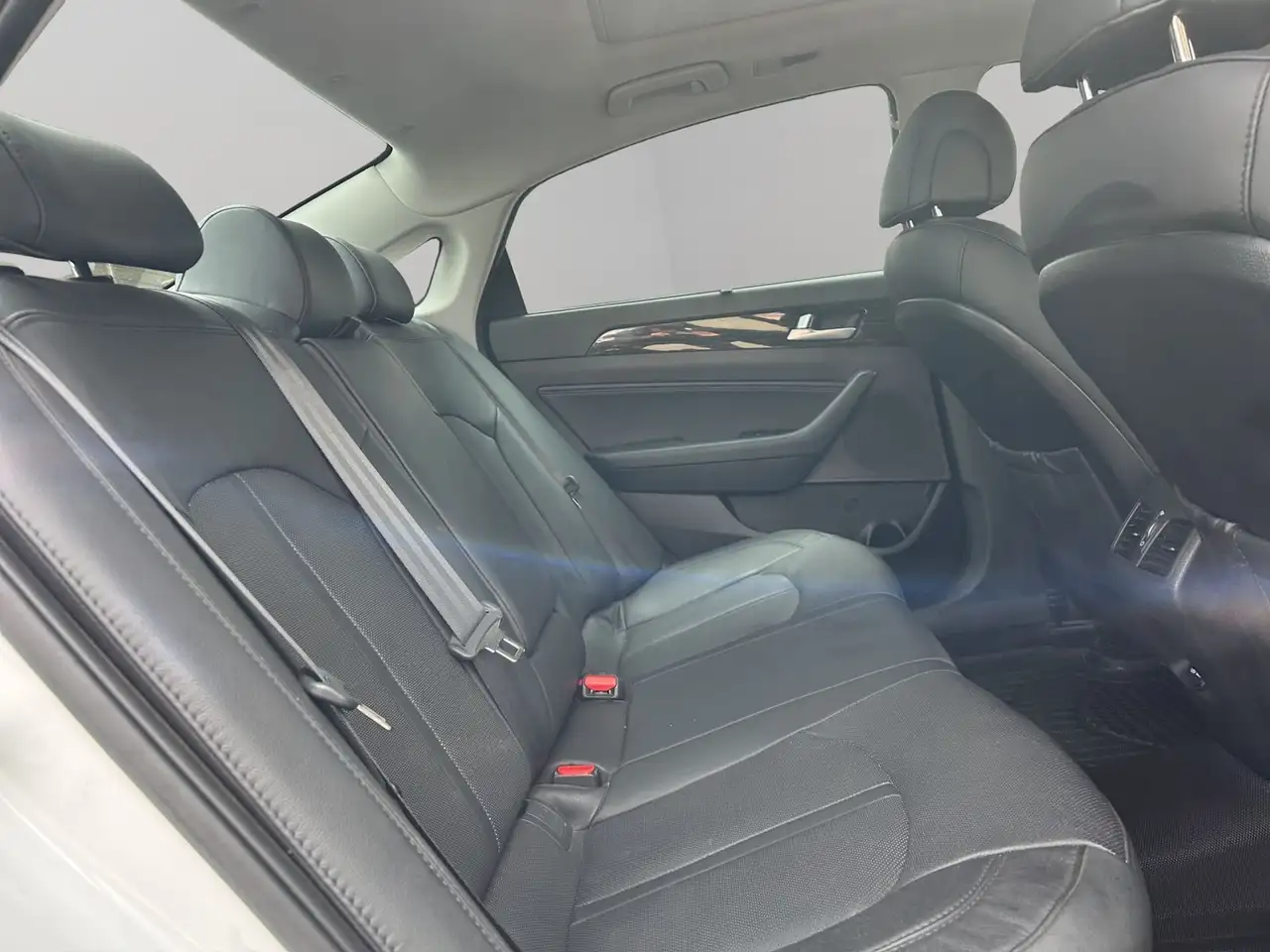 Hyundai SONATA снимка Hyundai SONATA