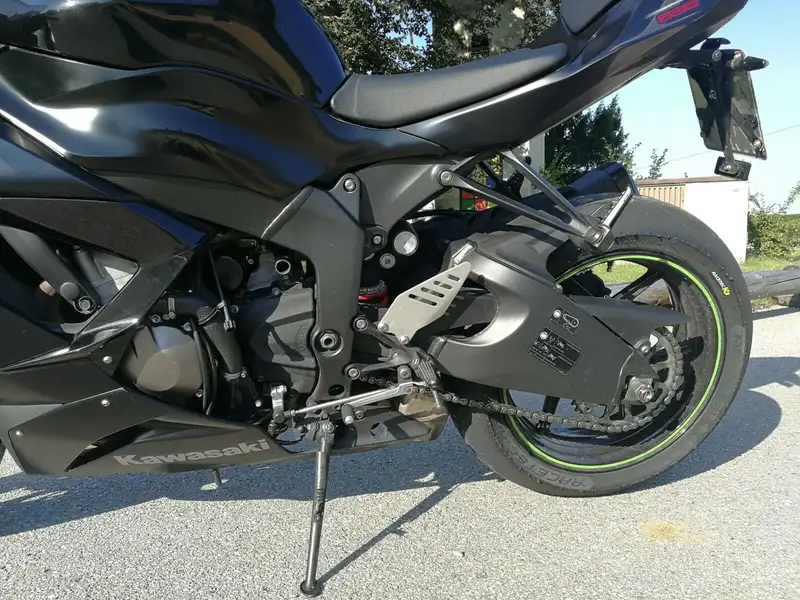 Kawasaki Ninja ZX-6R - foto 6