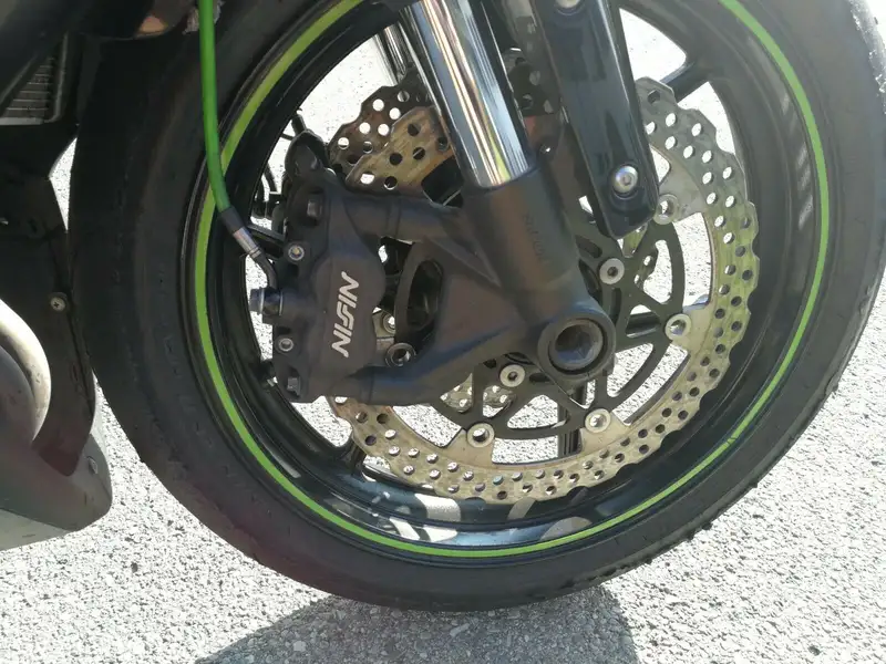 Kawasaki Ninja ZX-6R - foto 8