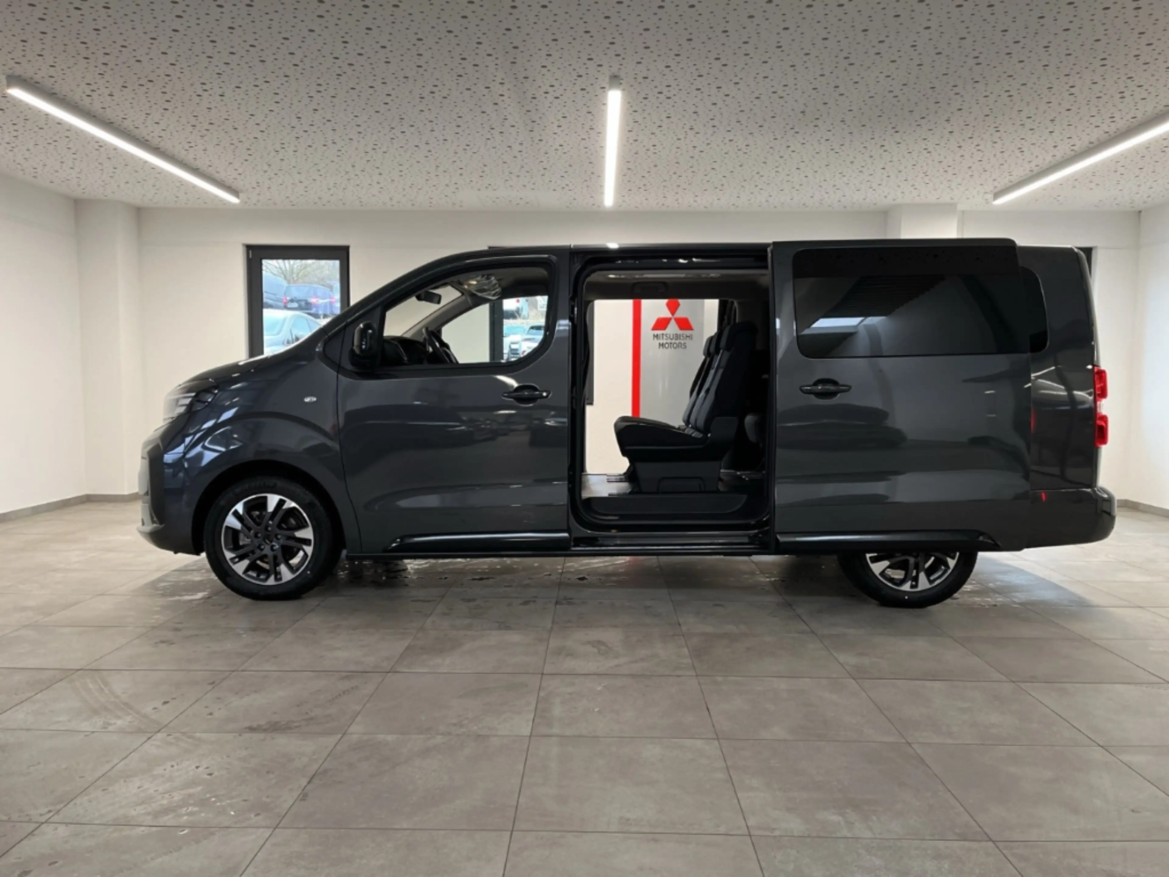 Opel Zafira Life 2.0 HDI XL Edition AT 8 Sitzer KAM — photo 7