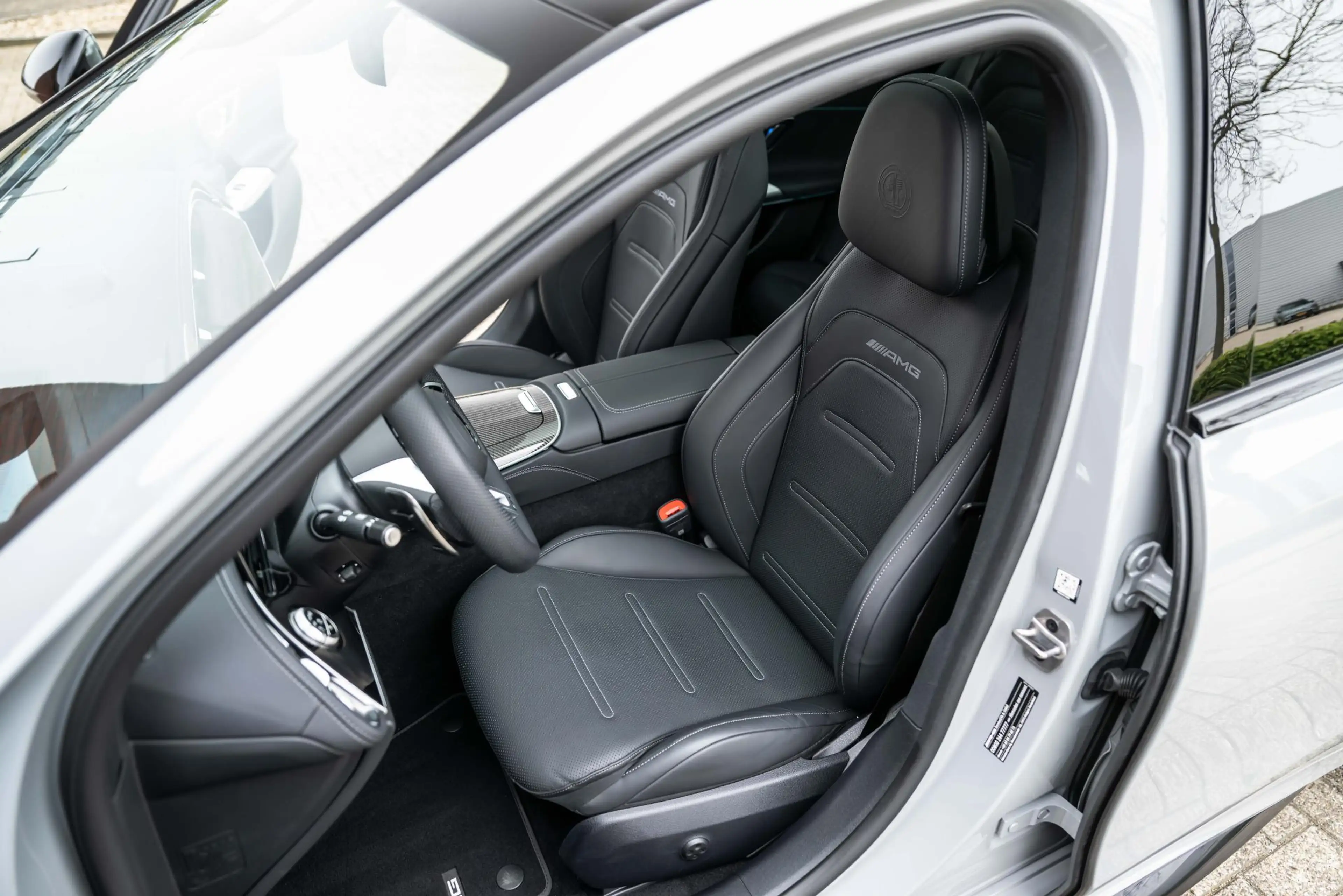 Mercedes-Benz E 53 AMG 4MATIC+ 612pk Premium + Dynamic Plus Carbon — photo 14