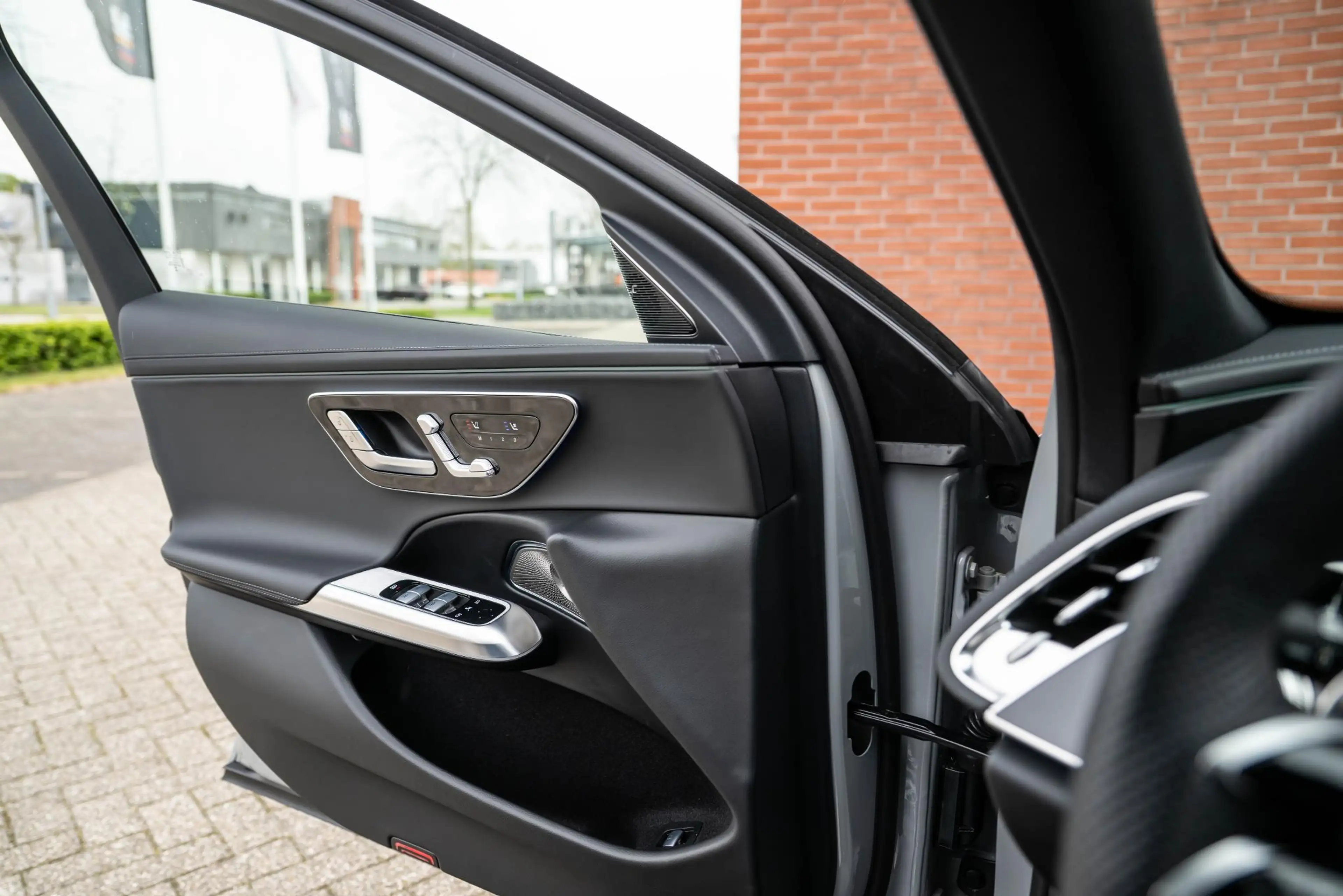 Mercedes-Benz E 53 AMG 4MATIC+ 612pk Premium + Dynamic Plus Carbon — photo 16