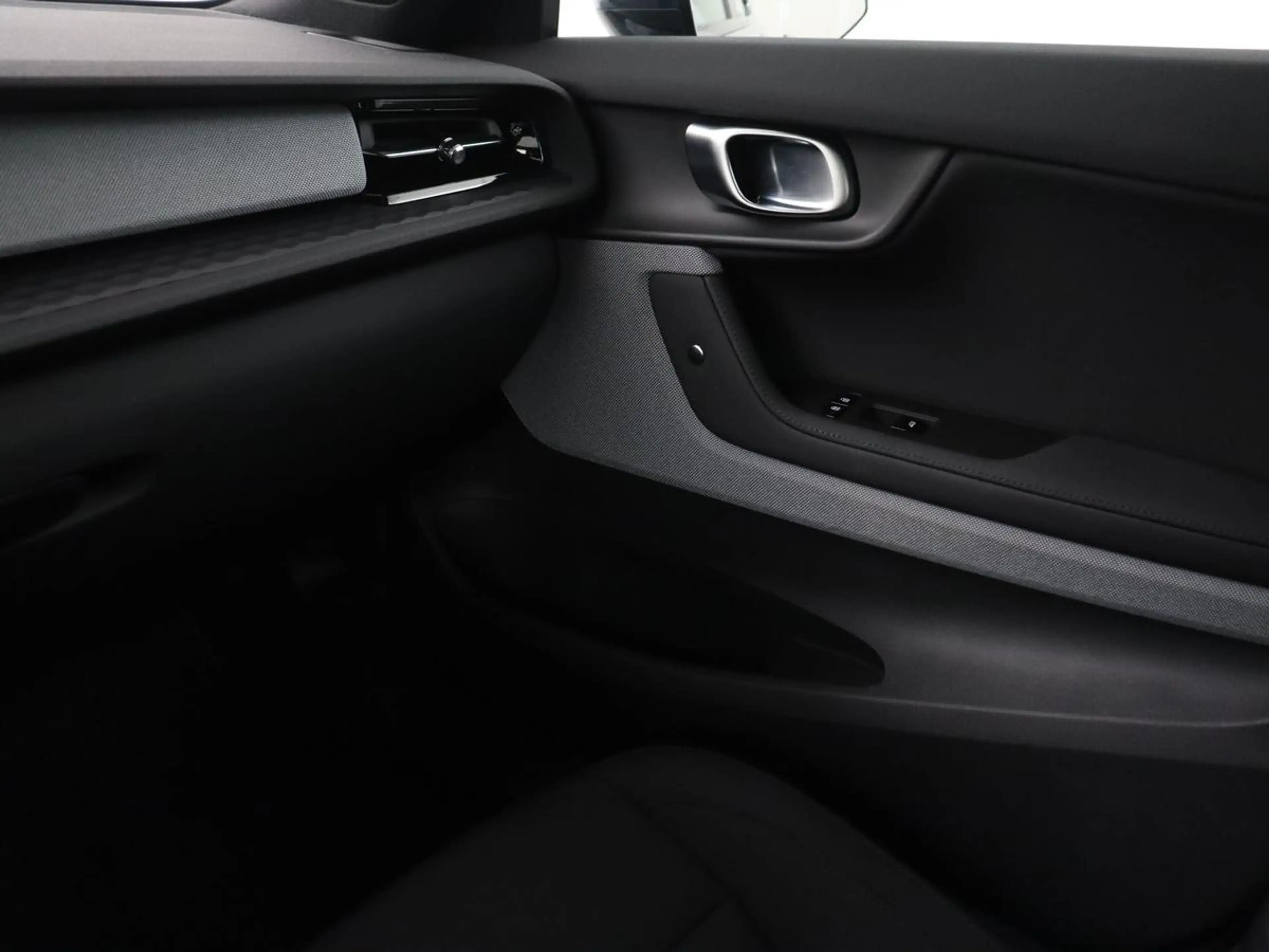Polestar 2 Standard Range Single Motor 69 kWh | SOH 93% | Cam — photo 23