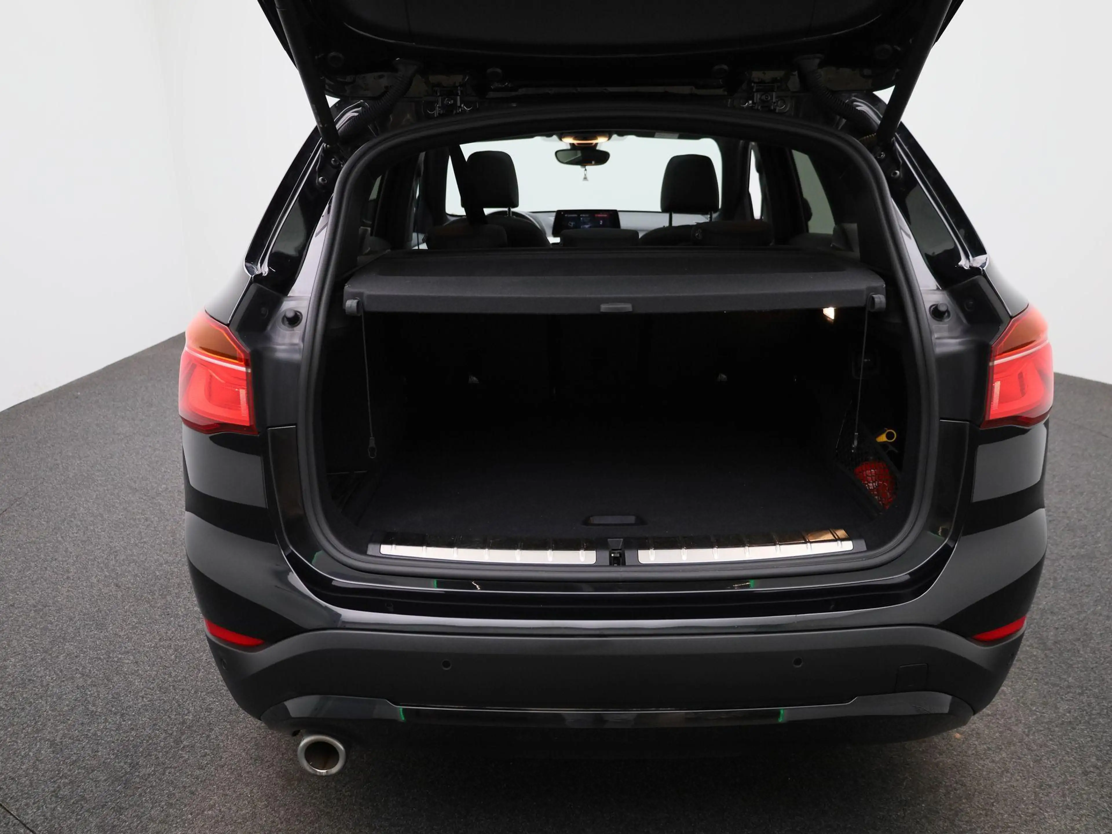 BMW X1 sDrive16dA (85 kW) PANO | LEDER | CAMERA | NAVI — photo 13
