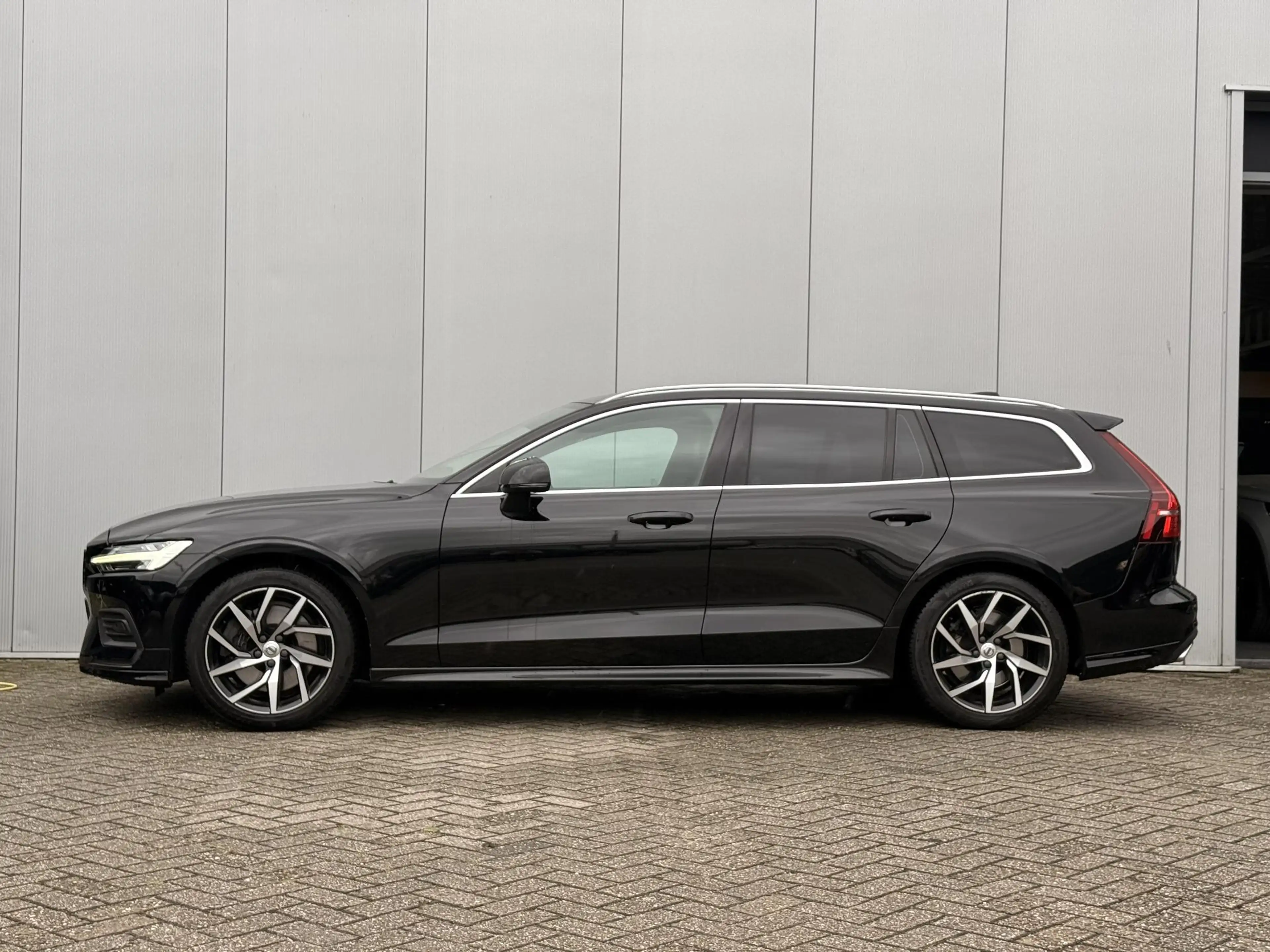 Volvo V60 2.0 T5 Automaat Momentum | Lederen bekleding | Sen — photo 7