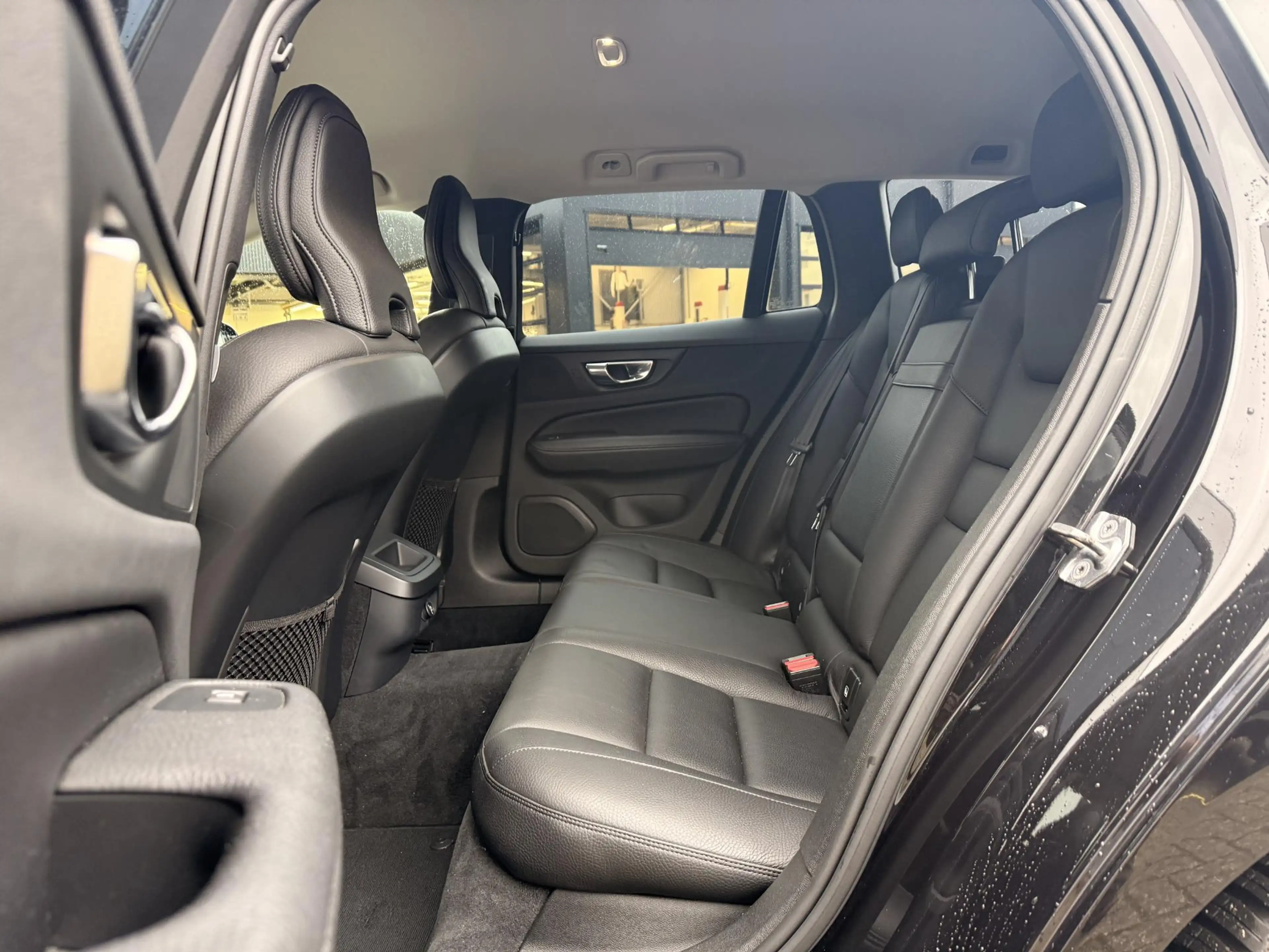 Volvo V60 2.0 T5 Automaat Momentum | Lederen bekleding | Sen — photo 4