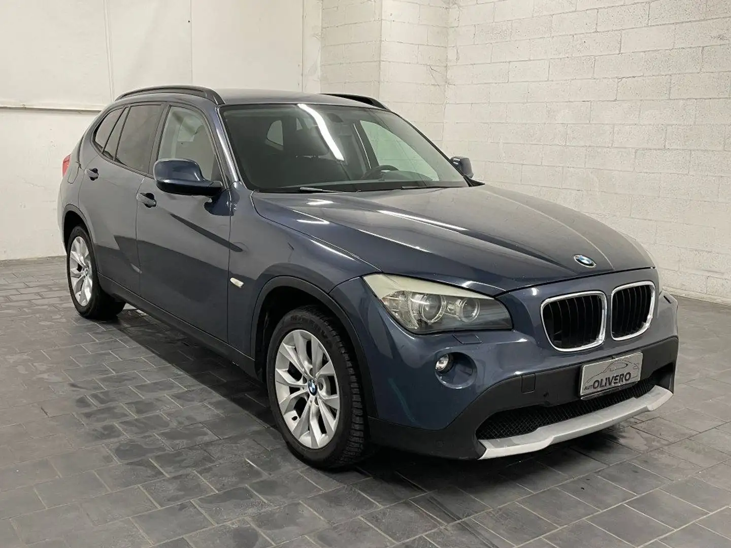 BMW X1 xDrive18d-UNIPRO-CAMBIOAUTOMATICO Blau - 1