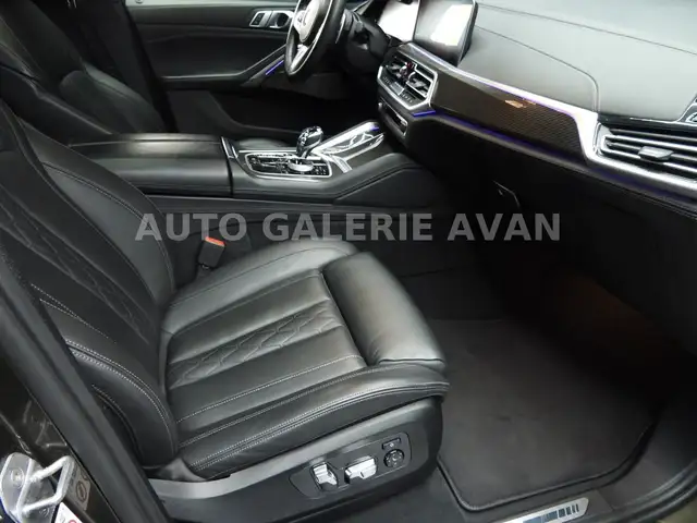 BMW X6 view 17