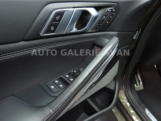 BMW X6 view 15