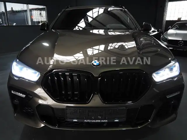 BMW X6 view 6