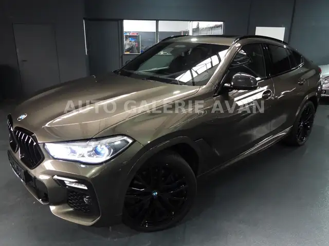 BMW X6 view 8