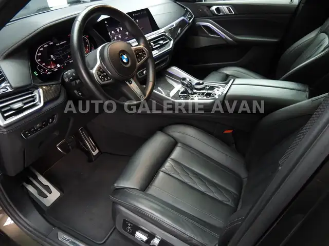 BMW X6 view 11