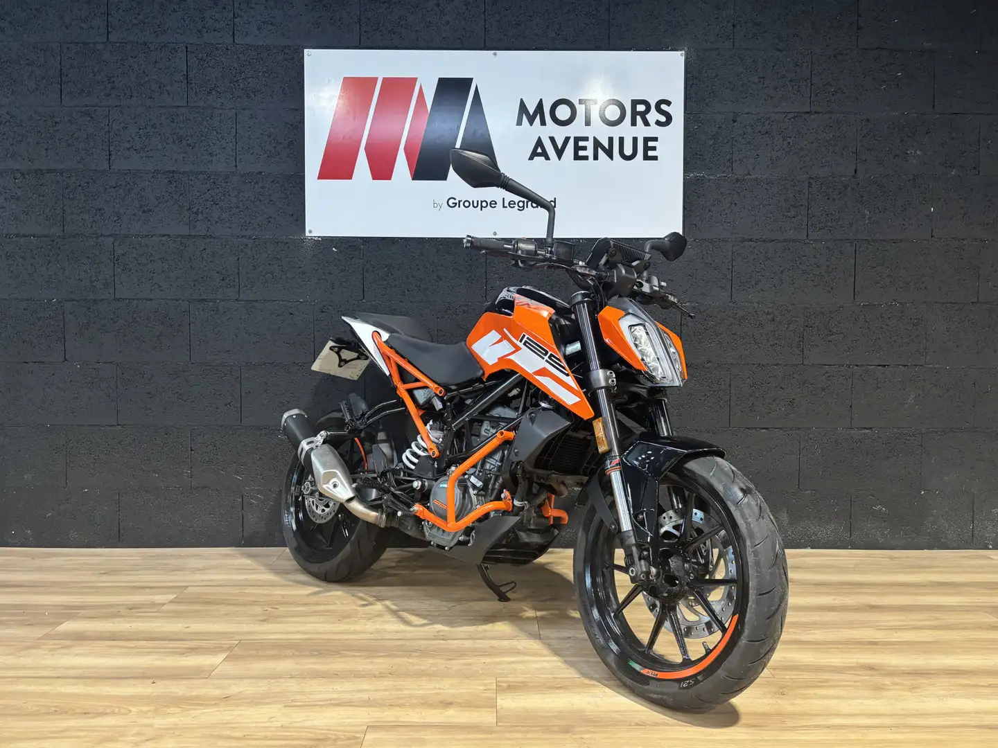 KTM 125 Duke - 1
