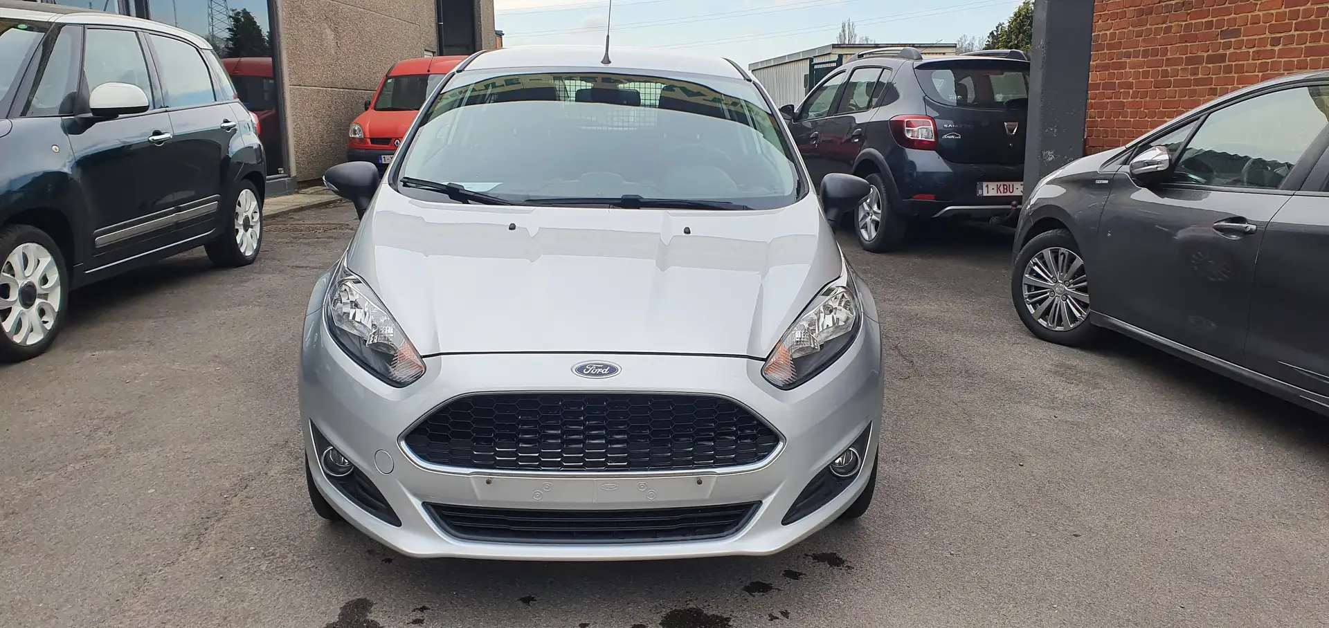 Ford Fiesta 1.0i  !!! UTILITAIRE !!! Gris - 1