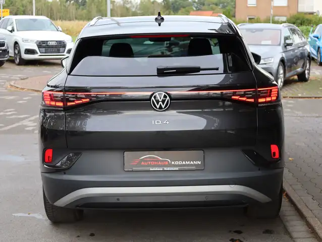 Volkswagen Id.4 view 9