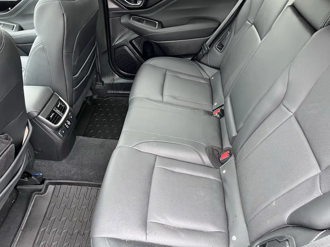Subaru OUTBACK photo Subaru OUTBACK