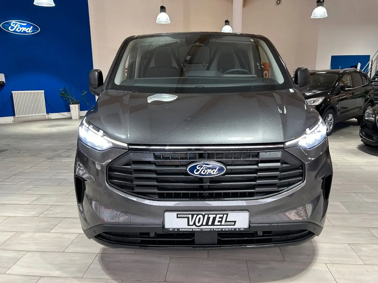 Ford Transit Custom 2,0l Ecoblue L2H1 Automatik Gris - 2