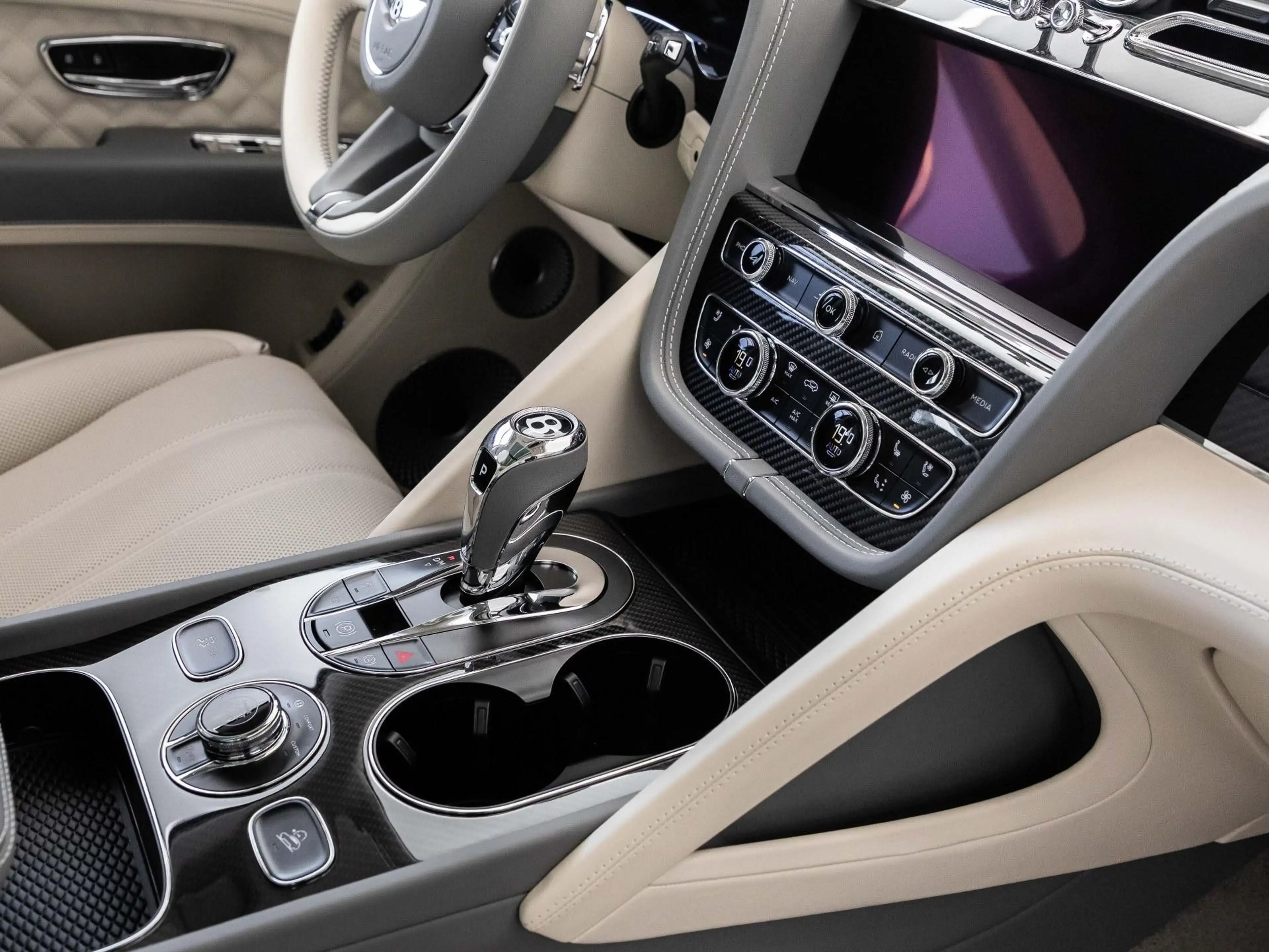Bentley Bentayga S V8 von BENTLEY FRANKFURT — photo 14