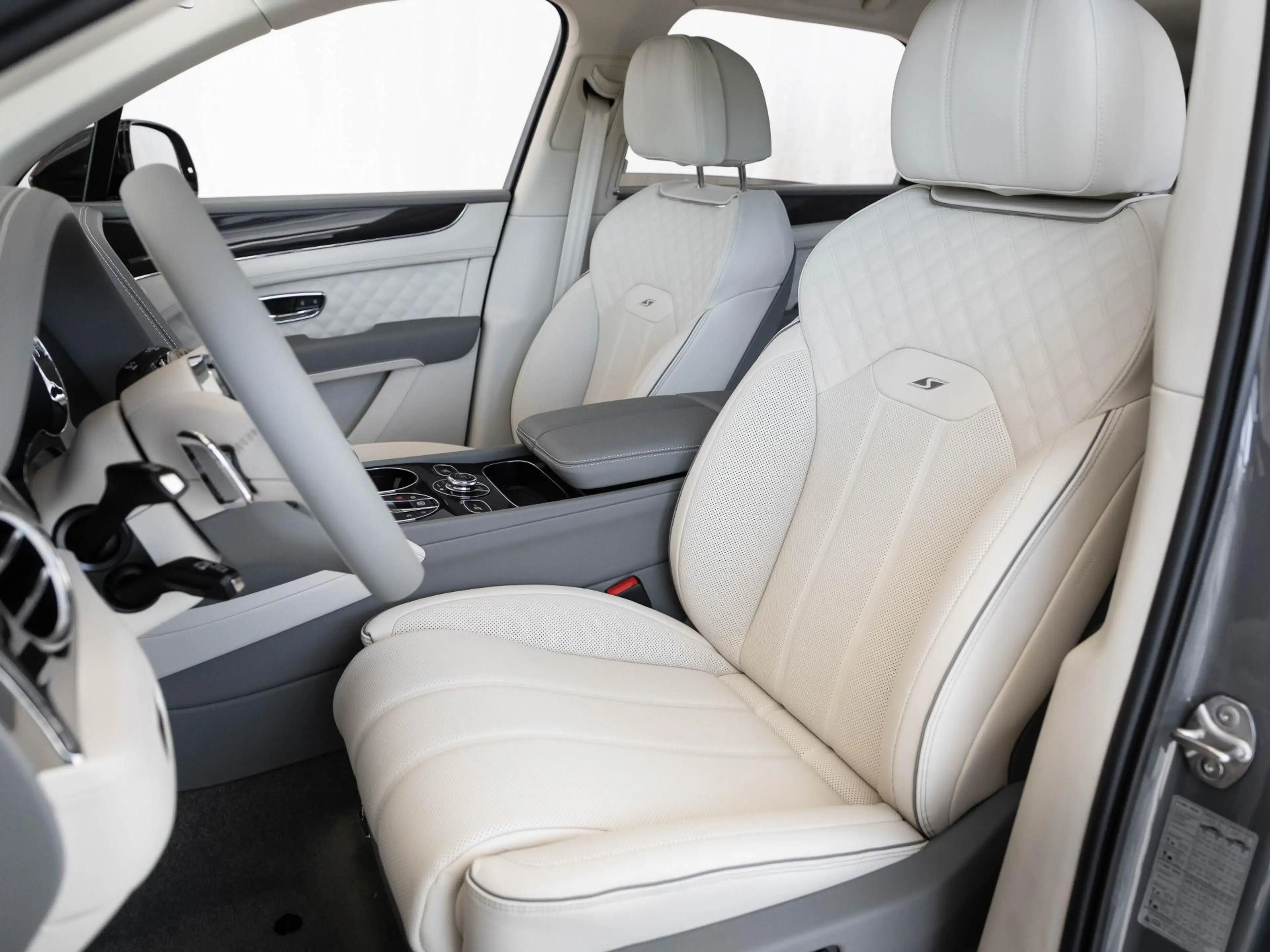 Bentley Bentayga S V8 von BENTLEY FRANKFURT — photo 10