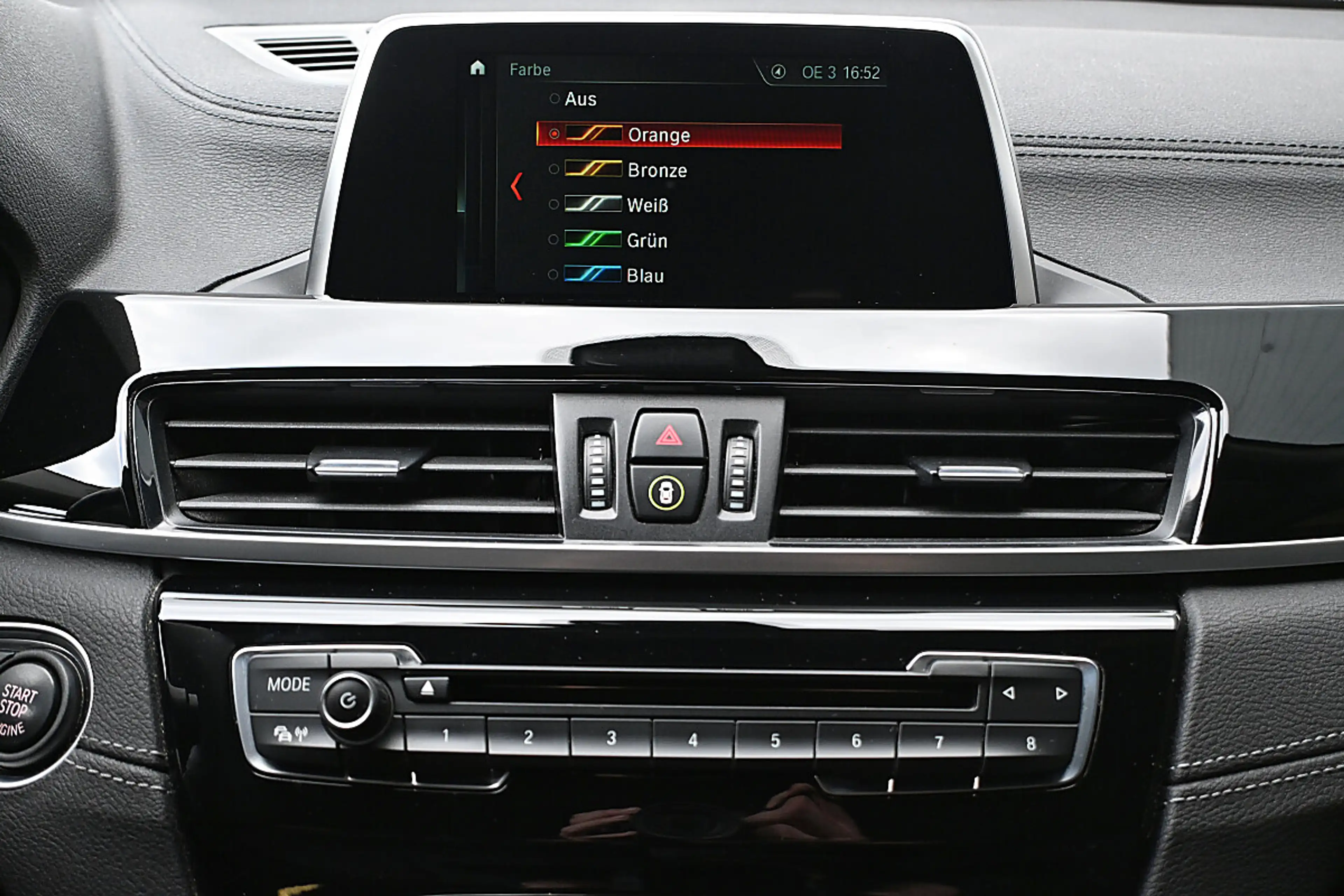 BMW X2 sDrive18d LED, Navi, Kamera, HiFi, Parklenkassi... — photo 6