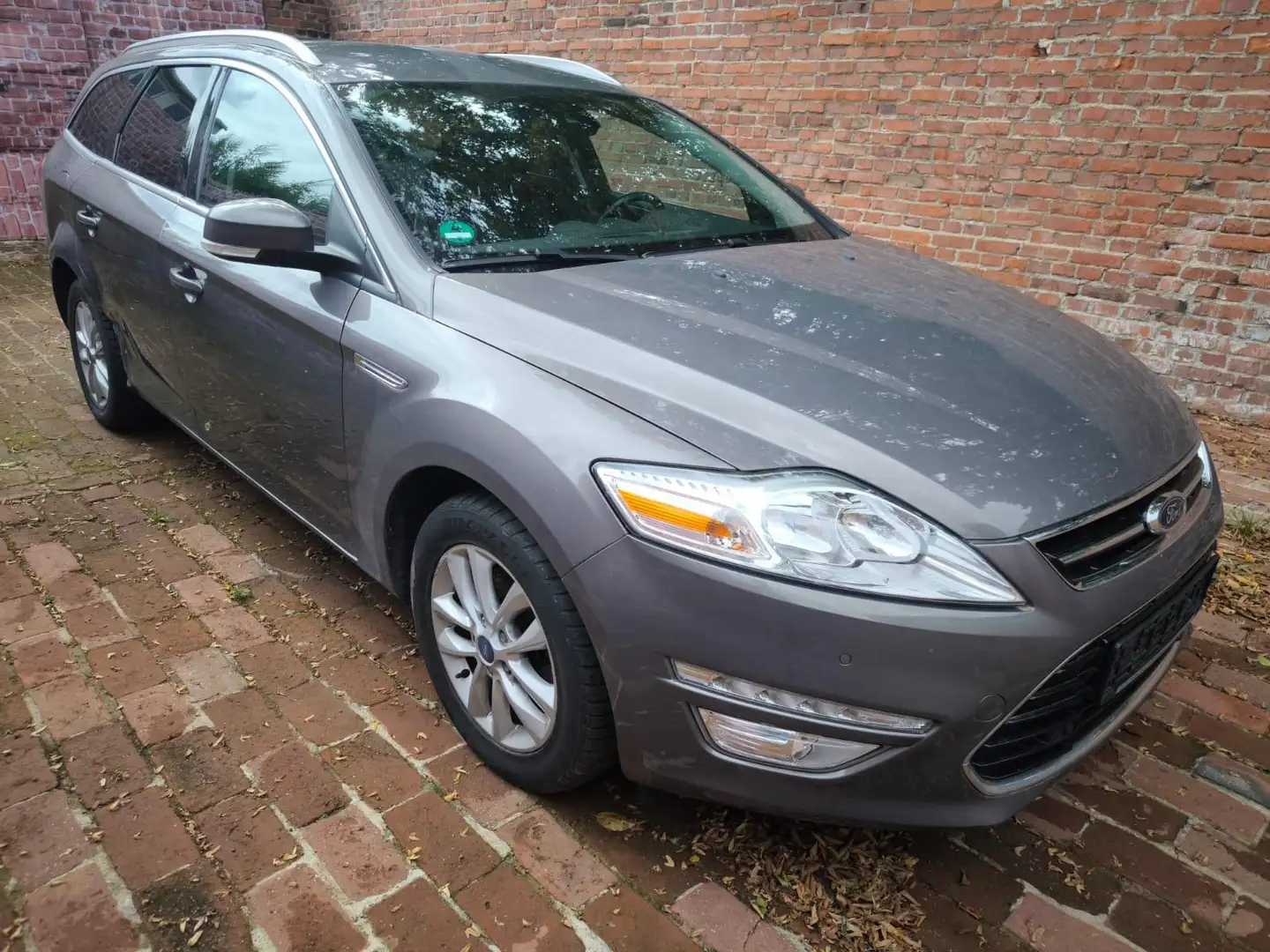 Ford Mondeo Business Edition 2.0 TDCi Automatik Brun - 1