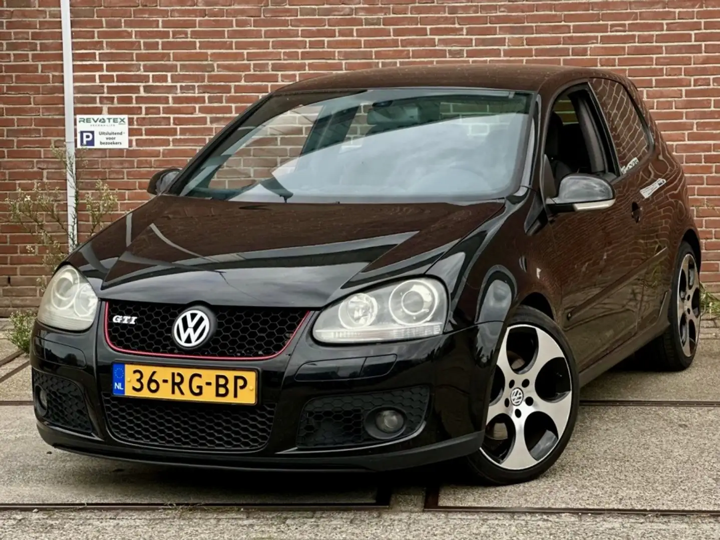 Volkswagen Golf GTI 2.0 TFSI |Automaat |Nieuwe APK |CruiseC Noir - 1