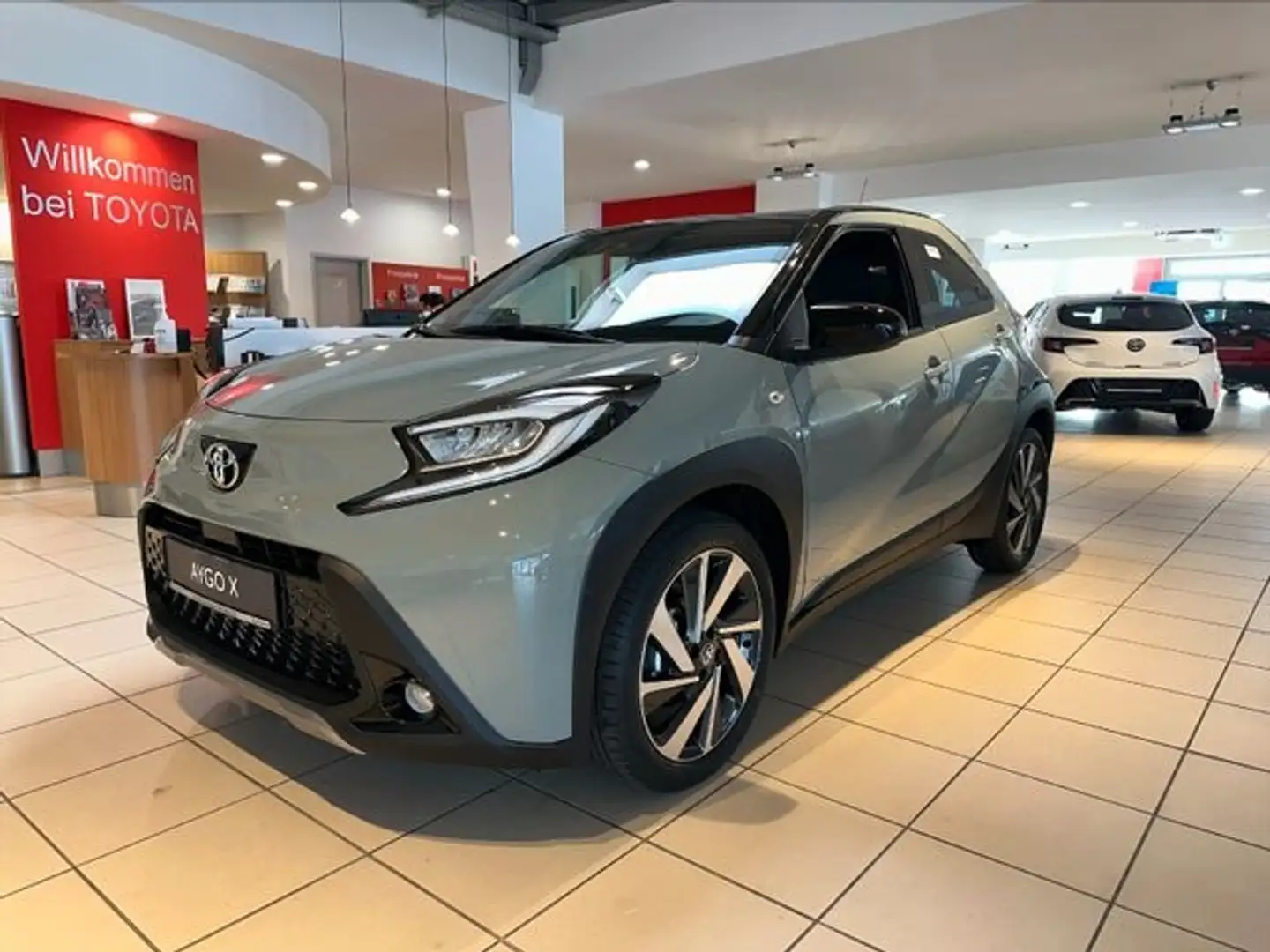 Toyota Aygo X Explore (Kamera, Apple Carplay) Grün - 1