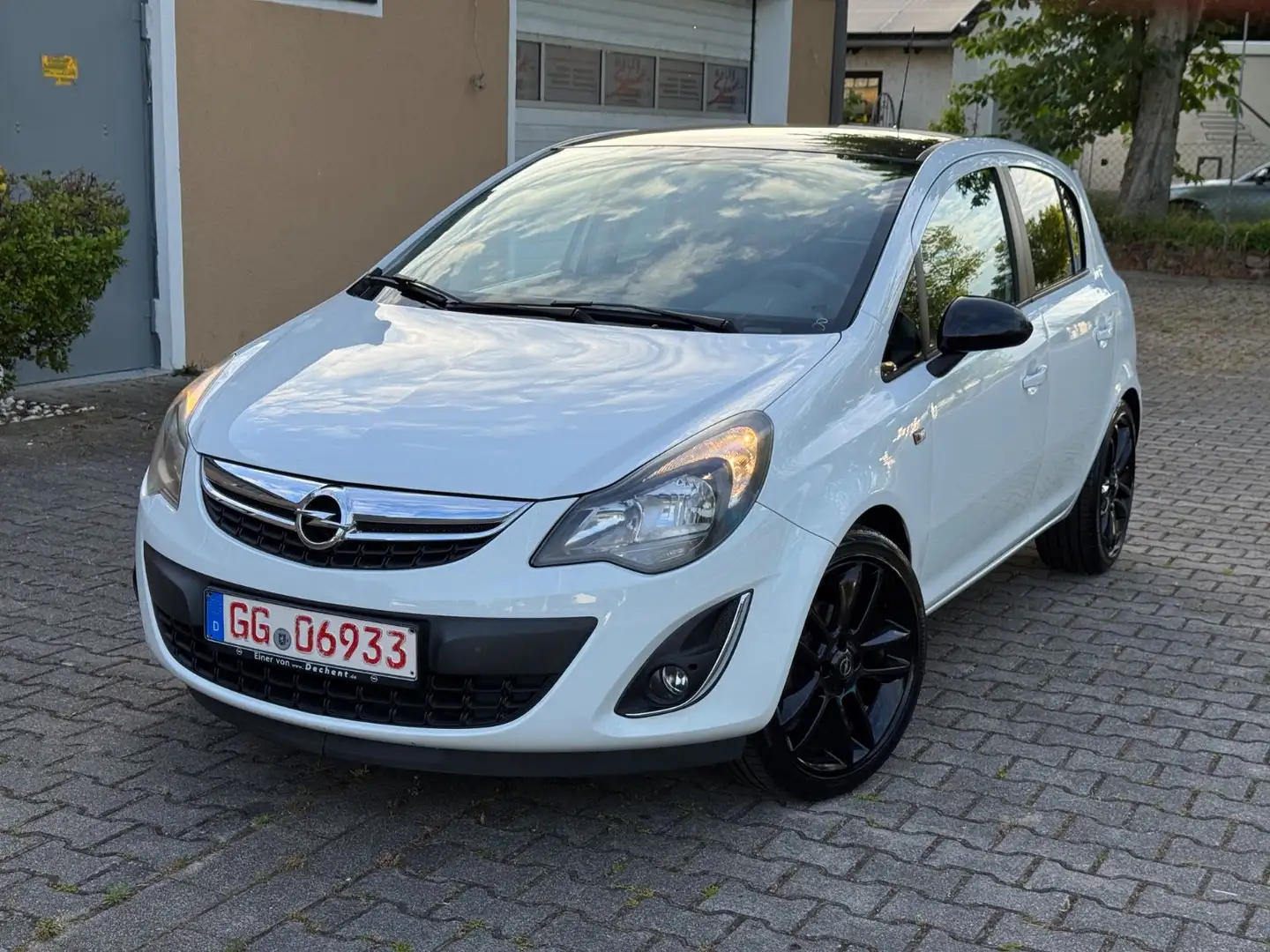 Opel Corsa D Color Edition ECO FLEX NAVI BT PDS SHZ Weiß - 1