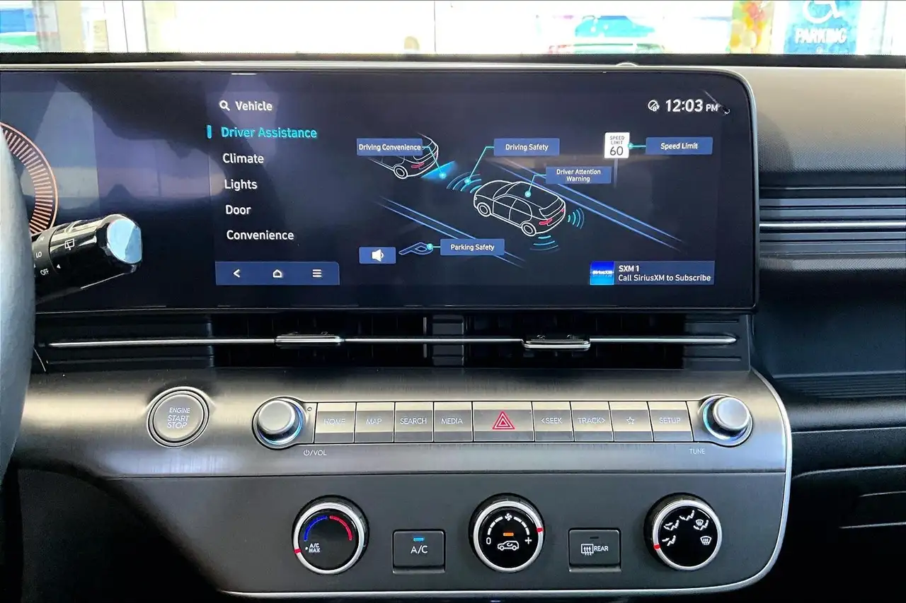 Hyundai KONA снимка Hyundai KONA