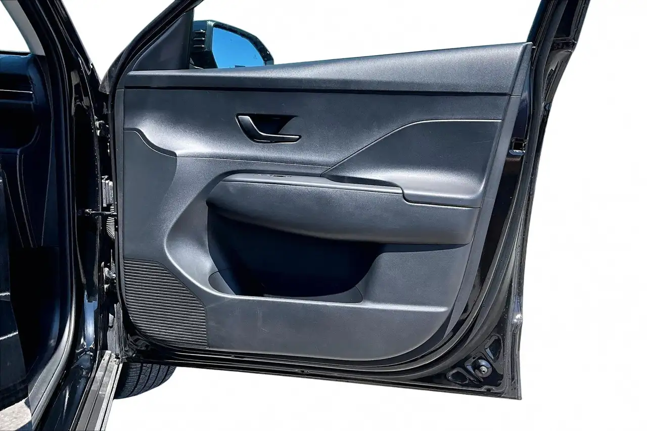 Hyundai KONA снимка Hyundai KONA