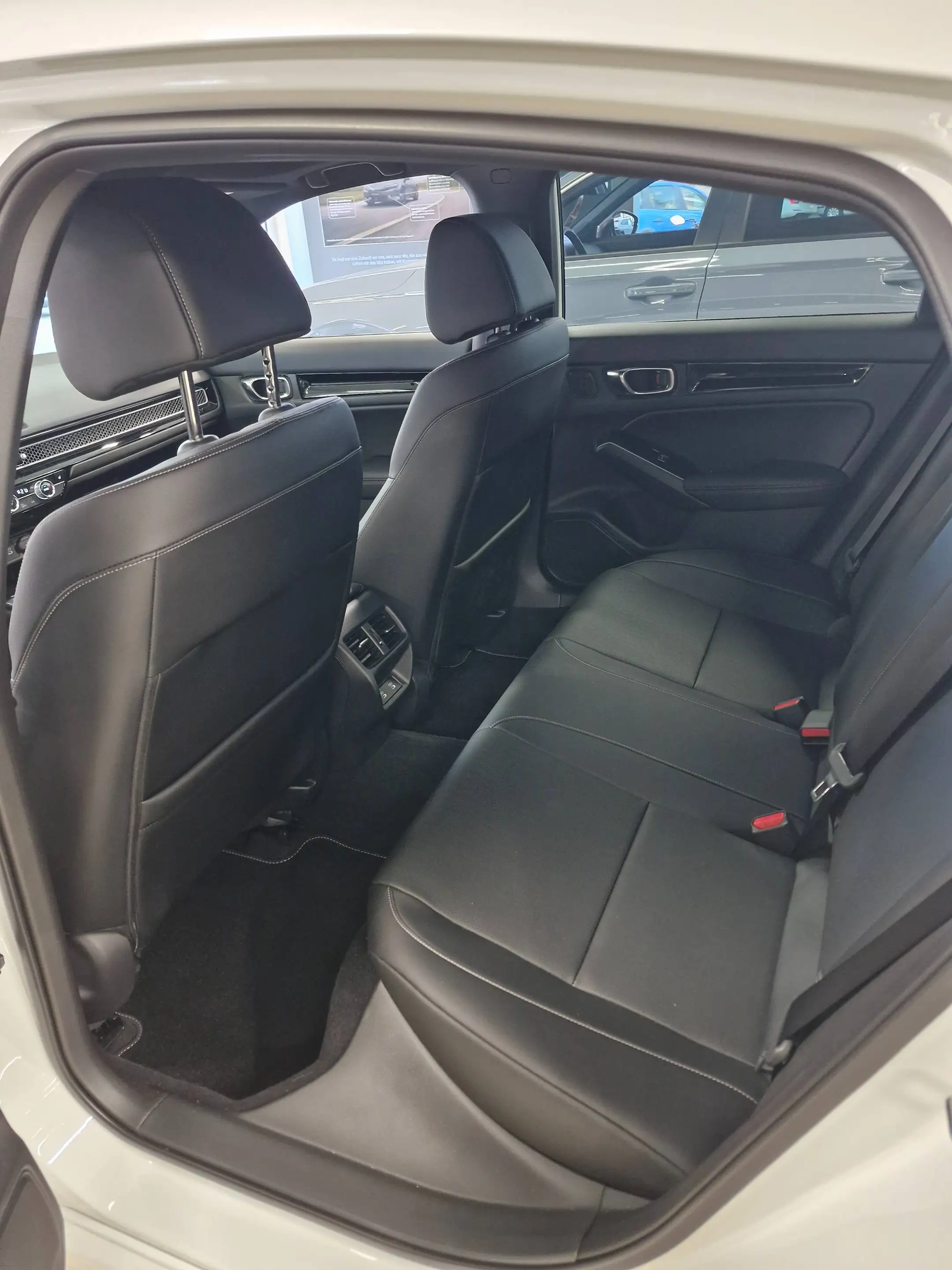 Honda Civic Civic e:HEV e:HEV 2.0 i-MMD Hybrid Advance — photo 9