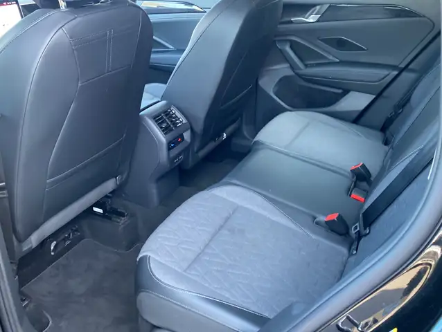 Volkswagen Tiguan view 14