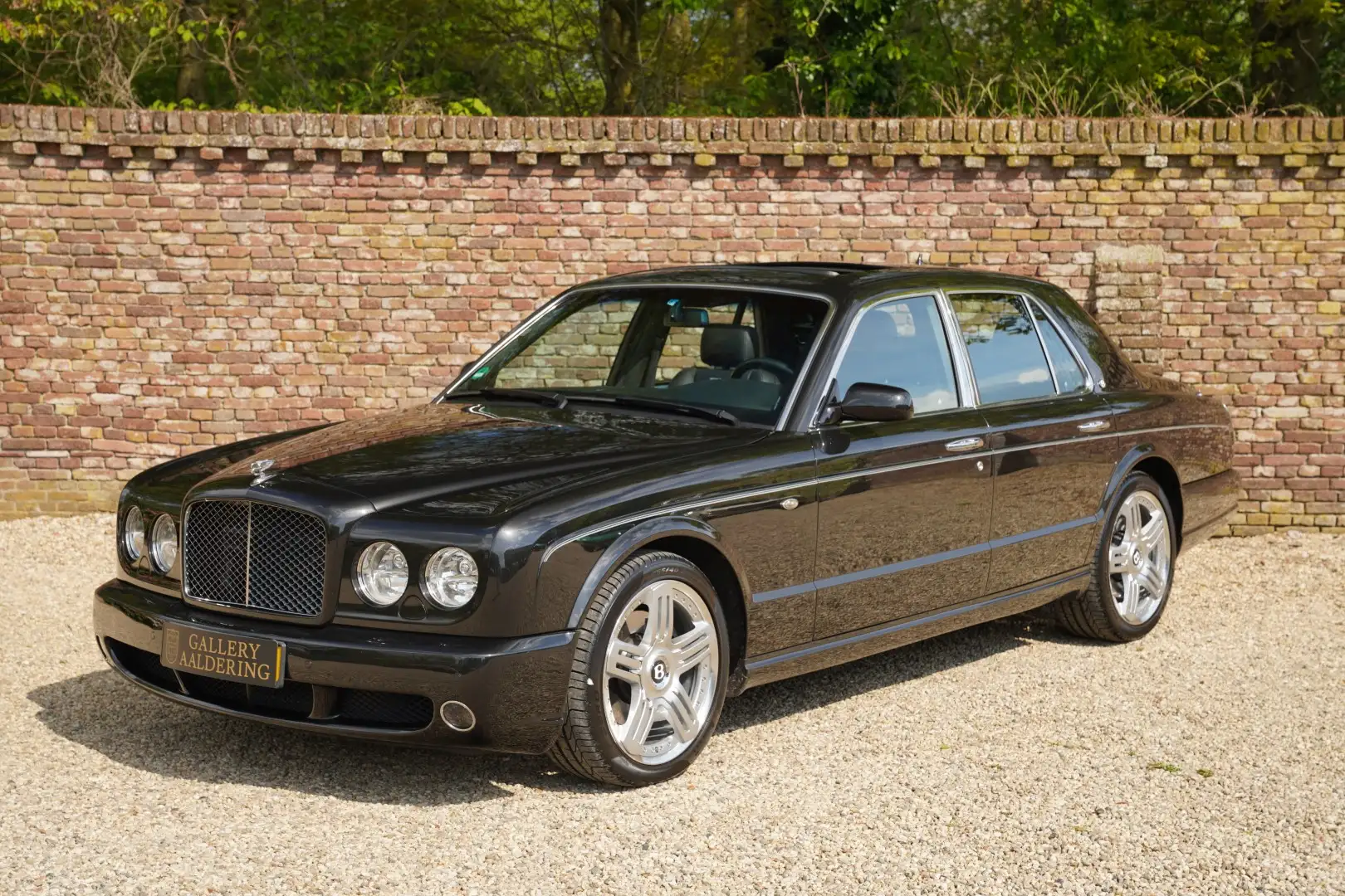 Bentley Arnage T "Diamond Black" VAT CAR! Executed in "Diamond Bl Schwarz - 1