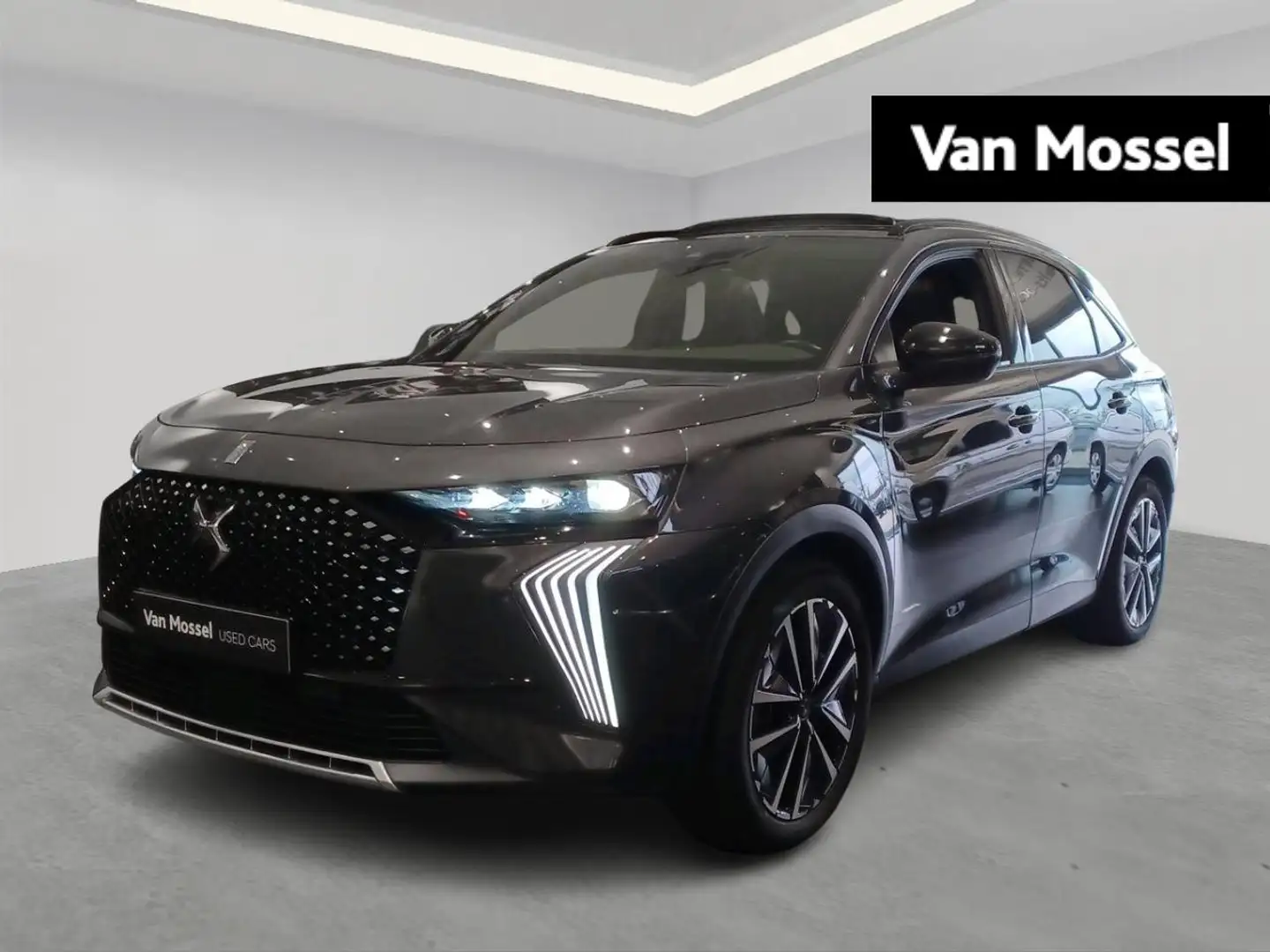DS Automobiles DS 7 Plug-in Hydrid AWD 300 Etoile Gris - 1